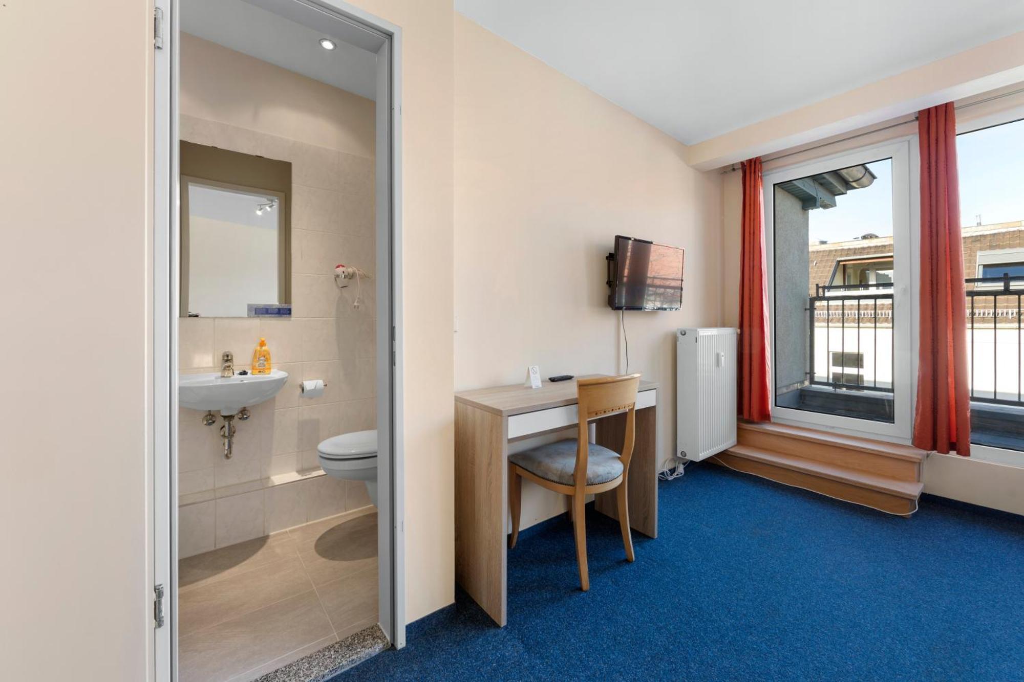 Hotel Comenius 2*