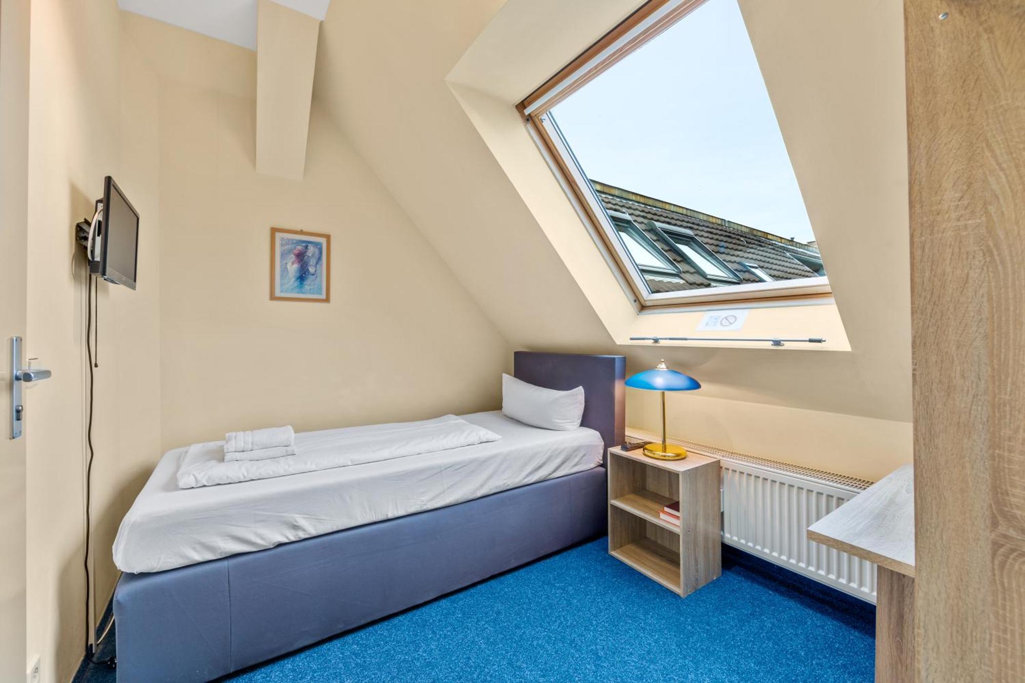 Comenius Hotel 2*